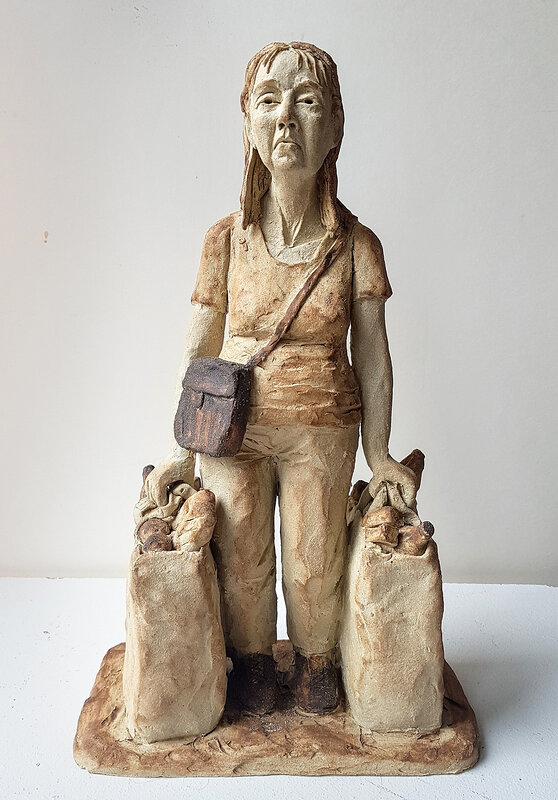 Skulptur Tonårsmamman (Teenage Mother) av Annika Rehn