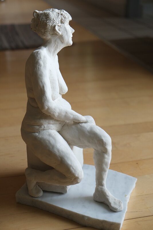 Skulptur Kvinna av Bertil Arlert